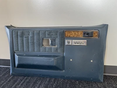 Panel de puerta izquierda Chevrolet Suburban Silverado 1981-1991 1982 1983 1984 1985 1986 Foto 1 de 4