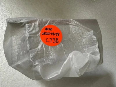 Lixeira de porta, parte inferior esquerda WR71X44238 para geladeira GE CGE29DP2TDS1 C738 - Imagem 1 de 3