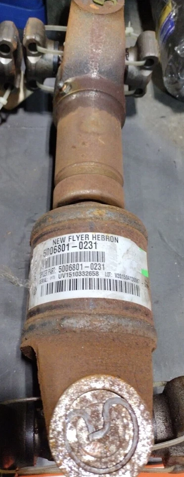 Dana Spicer Driveshaft P/N: 5006801-0231 or 50068010231 Foto 1 de 4