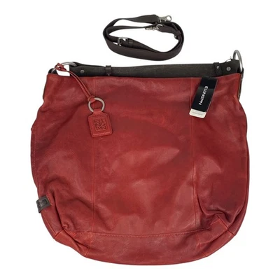 Bolsa Hobo Ellington Sadie com alça transversal, chaveiro, couro italiano Sangria - Imagem 1 de 4