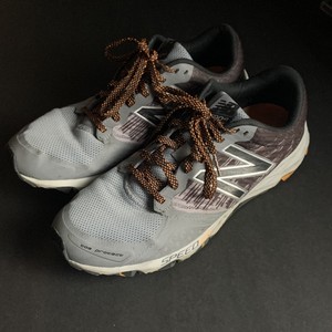 new balance 690 men brown