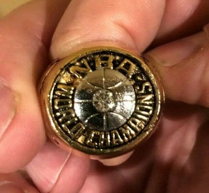 SEATTLE SUPER SONICS 1978-79 NBA CHAMPIONSHIP RING replica - ticket holder gift - Picture 1 of 5