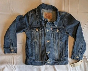 Levi's Jungen Trucker Jeansjacke - Medium Wash Denim - Gr. 6 - Brandneu mit Etikett - Bild 1 von 12