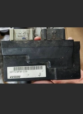 CB400SF Revo NC42 non-abs ECU - Image 1 of 2