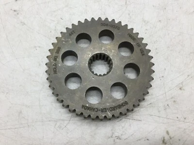 Нижняя звездочка от оригинального производителя Ski-Doo Formula Z STX Summit 500 583 1996-1997 44T 504057300 - Изображение 1 из 3