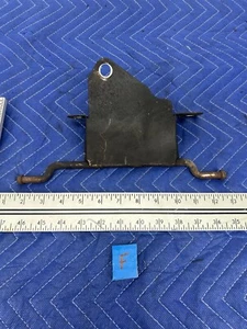 2005-2007 Volvo S60R V70R Front Subframe Exhaust Hanger Mount Bracket OEM#1332EM - Picture 1 of 8