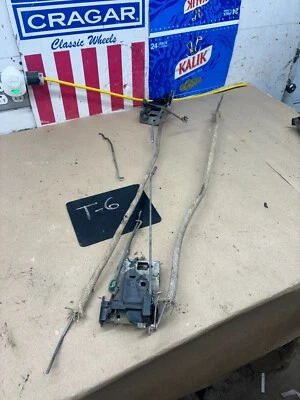 1980 1981 1982 1986 FORD MUSTANG CAPRI DOOR LATCHES MECHANISM PAIR LINKAGE ASSYS - Image 1 of 4