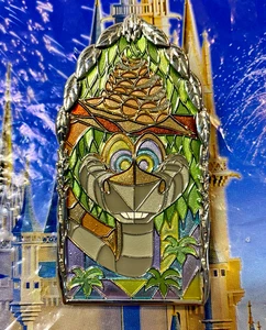 🐍 Prendedor Disneyland 2018 El libro de la selva Kaa Ventanas del mal vitral LE 2000 - Imagen 1 de 2