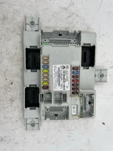 2017-2019 ALFA ROMEO GIULIA UNDER DASH CABIN FUSE BOX RELAY UNIT 503441720205 - Picture 1 of 3
