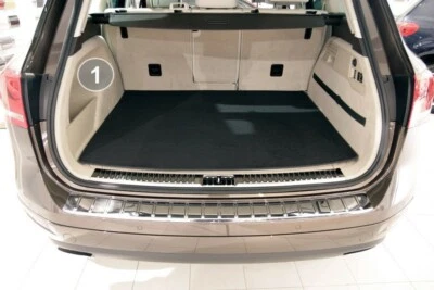 3-piece trunk mat with load sill guard suitable for VW Touareg 1 7L - Image 1 of 4