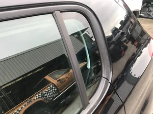 GENUINE 13-20 PEUGEOT 308 MK2 PASSENGER REAR QUARTER WINDOW GLASS IN DOOR HATCH - Picture 1 of 1