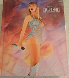 Sofort Versandbereit - Taylor Swift's „Eras Tour Book“ Buch - NEU & OVP - Bild 1 von 1