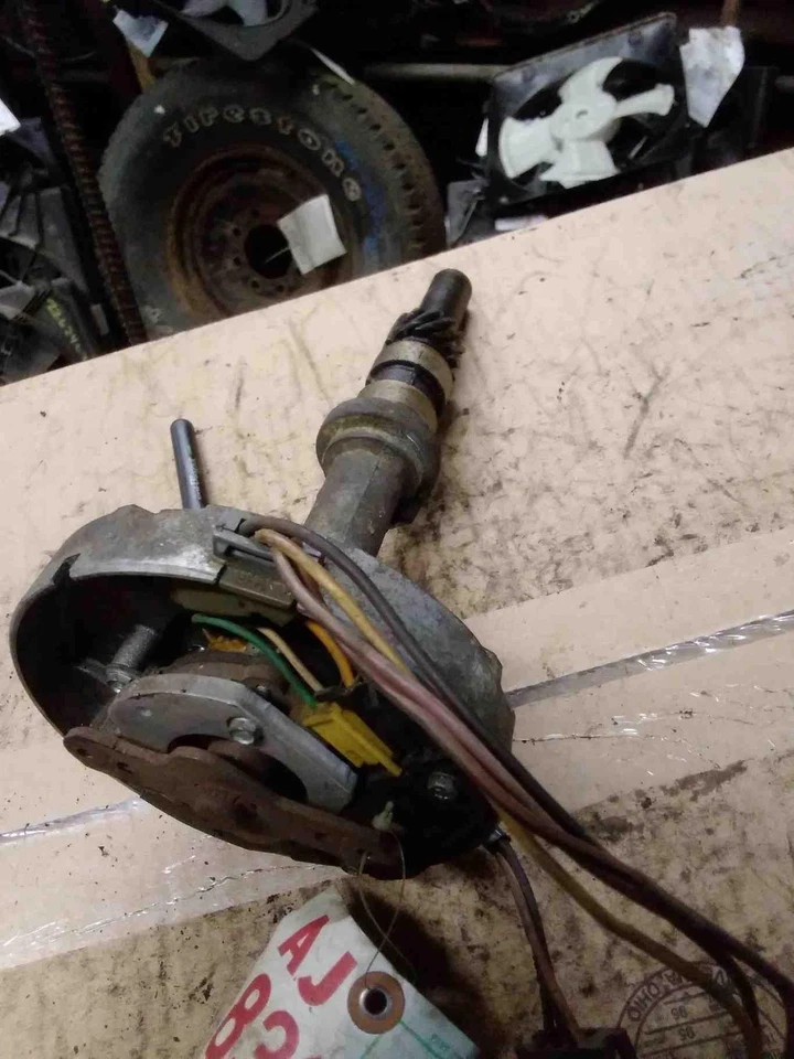 1981 CHEVY CITATION Distributor - Image 1 of 1