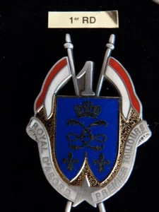 INSIGNE MILITAIRE Pucelle Armée Arthus Bertrand 1° RD DRAGONS royal d'abord - Picture 1 of 1