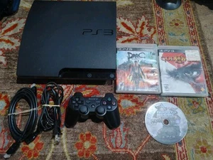 Sony PlayStation 3 PS3 Slim CECH-3001A 320GB Console Bundle - Picture 1 of 5