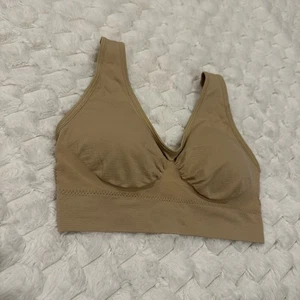 Genie Bra Women Size Medium Nude Tan Wireless Removable Pads Comfort - Picture 1 of 9