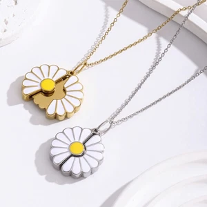 Layered Chain Glaze Oil Chrysanthemum Pendant Daisy Necklace Birthday Gift - Picture 1 of 12