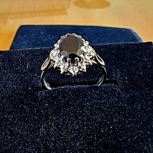 9ct Gold Sapphire & Diamond Halo Ring Size P Gift Bag Gorgeous - Picture 1 of 4