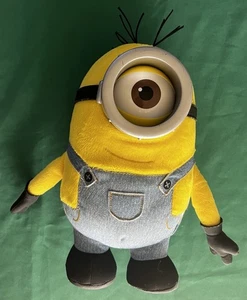 Minions Stuart 10" Plush Stuffed Doll Toy Illumination Thinkway Toys One Eye - Picture 1 of 8