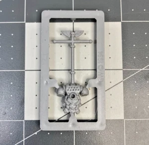 2nd Ed. 40K Space Marine FIRSTBORN SERGEANT BANNER BACKBACK Sprue GW 1994 AH25 - Bild 1 von 2