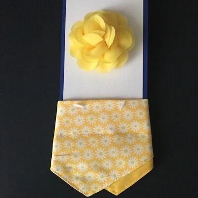 Conjunto de pañuelo y tobogán cuello pata superior X-pequeño/pequeño amarillo margarita Foto 1 de 4