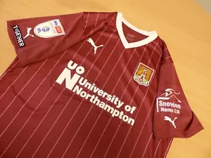 NORTHAMPTON TOWN FC | CAMISETA PARTIDO SIN ASIGNAR CON INSIGNIAS | 2023-2024 | Talla L - Imagen 1 de 5