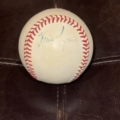 凯文·塔帕尼亲笔签名签名美国联盟棒球巴斯贝克特 — 第 1/4 张图片