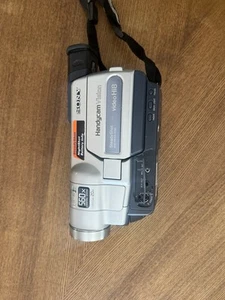 Sony Handycam Trv 318 VHS Camera Bundle - Picture 1 of 9