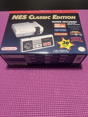 Nintendo Entertainment System NES Classic Edition - 1 mando incluido. Foto 1 de 4