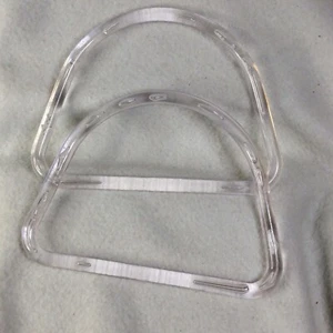 1 Set 8” X 5 3/4” Clear With Bubbles Plastic Purse Handbag Purse Handles NEW - Picture 1 of 6