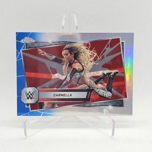 2025 Topps Chrome WWE Carmella Red & Blue Refractor #145 9567 - Bild 1 von 3