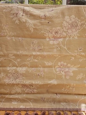 NINA CAMPBELL BOVARY ROMAN BLIND 38" DROP BY 33" WIDTH - image 1 of 4