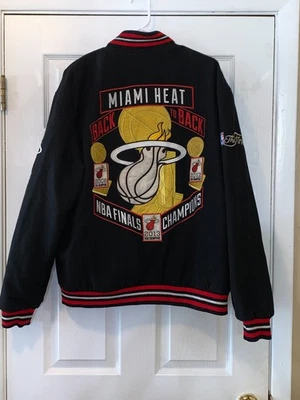 CHAQUETA JEFF HAMILTON 2013 FINAL CHAMPIONS MIAMI HEAT PARA HOMBRE XL Foto 1 de 4