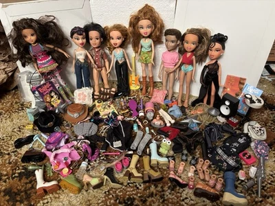 Lote De 175 Piezas Muñeca Bratz Vintage Muñecas Ropa Accesorios MGA Y2K 2000s Foto 1 de 4