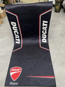 Alfombra Antideslizante Para Ducati V4 V2 Moto Garaje Pit Mat Taller CARRERAS Alfombra - Imagen 1 de 40