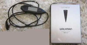 Sony WM-EX1 Walkman Cassette Player Silver RM-WM78E MDR-E838 15th Anniv. 1994 - Picture 1 of 9