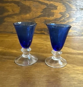 Juego de 2 vasos de chupito vintage azul cobalto base transparente - Imagen 1 de 6
