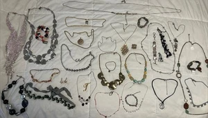 Vtg to Now ALL SIGNED J Crew Lia Sophia Coro Sarah Cov MIX (35) Pcs Jewlery Lot - Picture 1 of 24