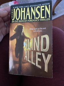 Blind Alley : An Eve Duncan Forensics Thriller by Iris Johansen - Picture 1 of 1