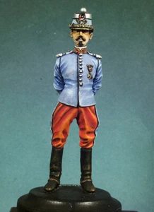 ANDREA MINIATURES S3-F05 - OFFICER DE CAZADORES, FRANCE 1914-18 - 54mm METAL KIT - Picture 1 of 6