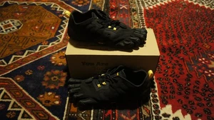 Vibram V-Trail FiveFingers 19W7601 Womens 9-9.5 Trail Running- Shoes. - Picture 1 of 9