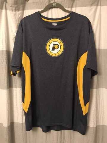 Indiana Pacers Vintage 90s Pacers NBA Brand - Big Logo Gray SHIRT. Size XL Cover