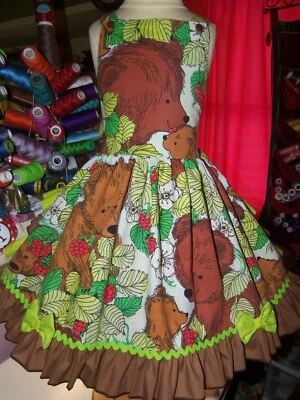 Mom Bear and Cubs  Party Day Ruffles  Vintafe Fabric  Dress    Size 4t/5t - Image 1 of 4