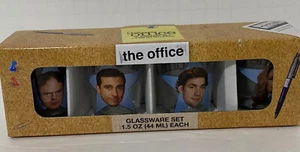 Juego de 4 vasos de chupito The Office 1,5 oz NUEVO Kelly Party Dwight Michael Jim & Pam - Imagen 1 de 12