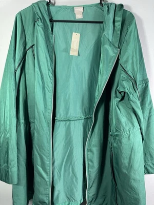 Chico's Zenergy~ Lightweight Hooded Anorak Jacket~ Kelly Green ~ Size 4 - Image 1 of 4