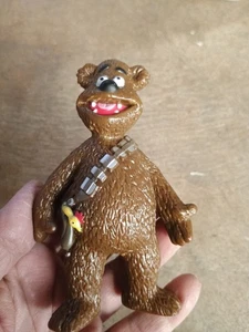 Vintage Fozzie Bear Chewbacca 2008 Disney Star Wars Tours Muppets 4,5" Actionfigur - Bild 1 von 4