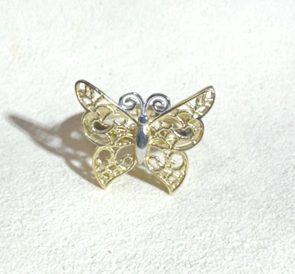 Solid 10K Yellow Gold Filigree Butterfly Ring Size 6 - Image 1 of 4