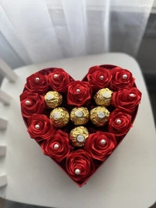 Forever Flowers in Heart Shape Box Preserved Roses That Last over a Year - Picture 1 of 7
