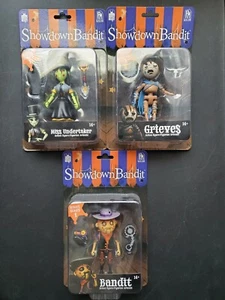 2019 Showdown Bandit Series 1 Set of 3 Miss Undertaker Bandit & Grieves Figures - Picture 1 of 2