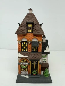 Dept 56 Heritage Village Christmas In The City Potter’s Tea Seller #5880-7. - Picture 1 of 13